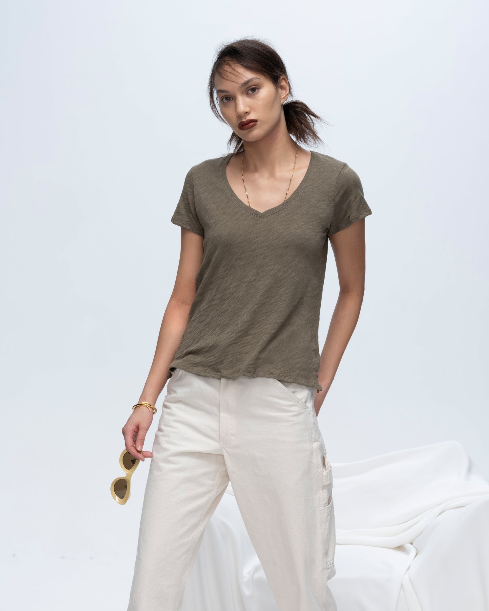 Slub Jersey Schoolboy V-Neck Tee - Army