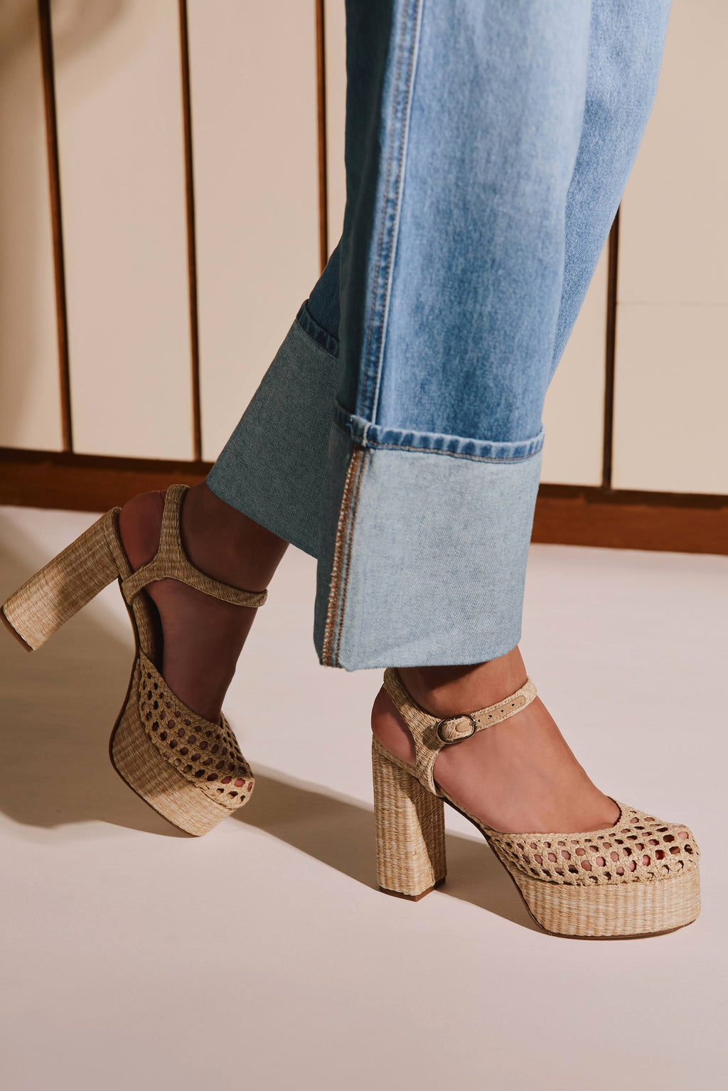 Beatriz Natural Raffia Platform