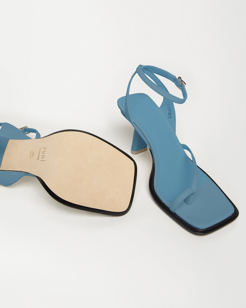 Castrise Mid-Heel Sandal in Bermuda