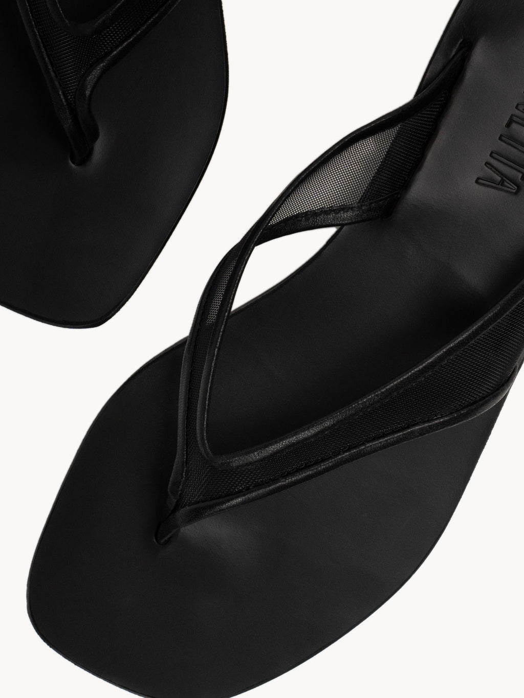 Seline Flat