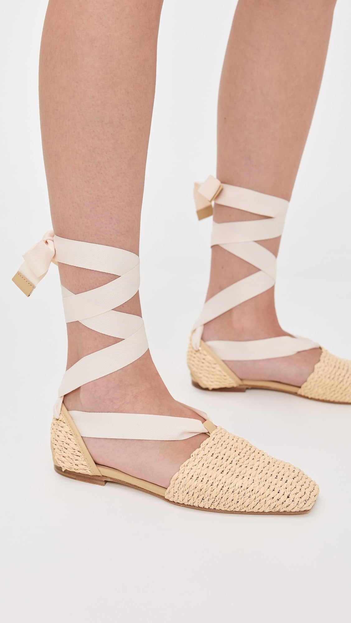 Desi Natural Raffia Flat