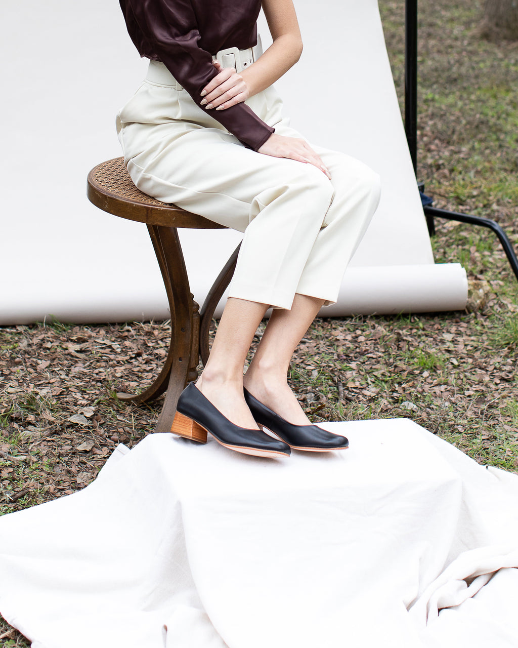 LUISA LOW HEEL COAL NAPPA