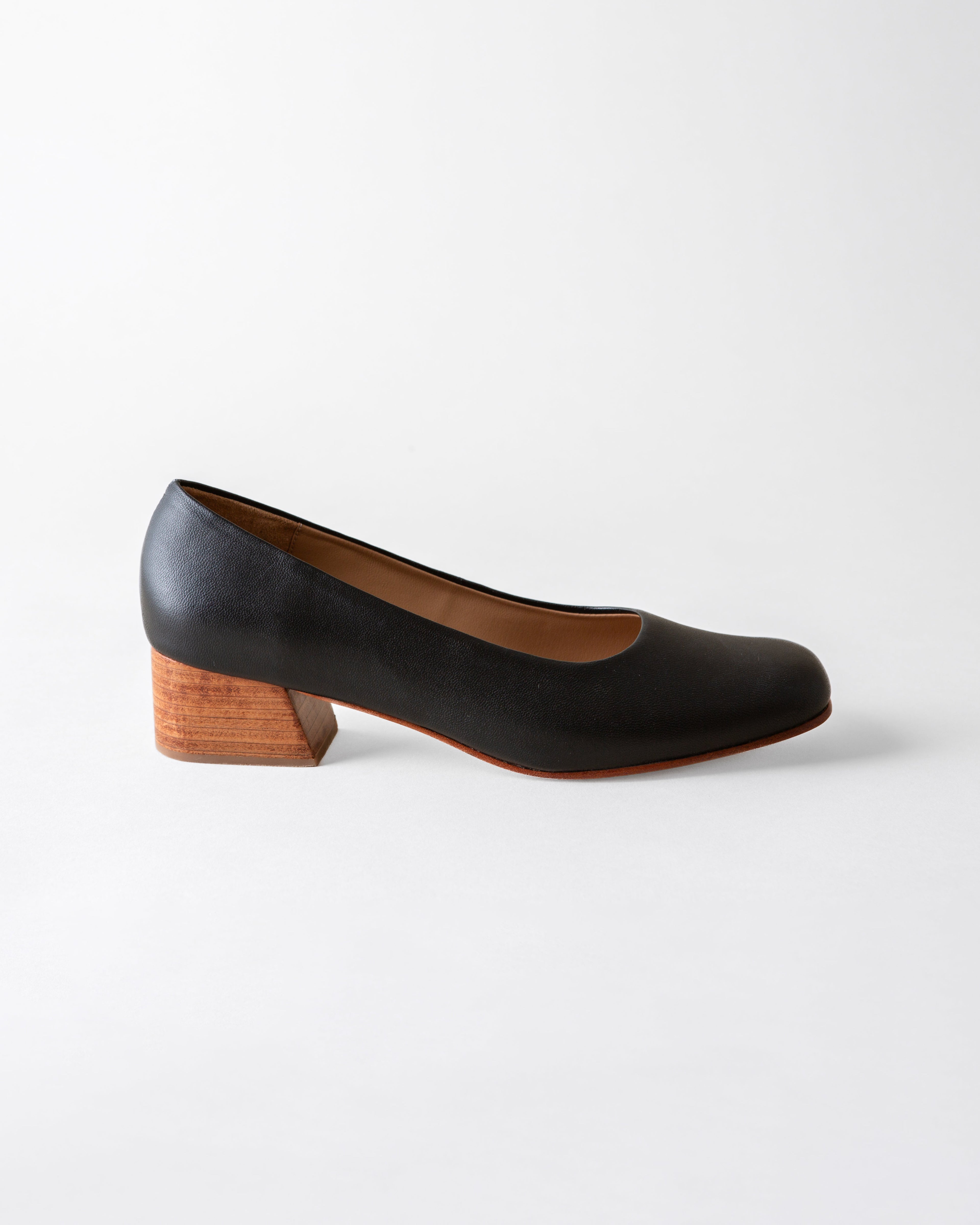 LUISA LOW HEEL COAL NAPPA