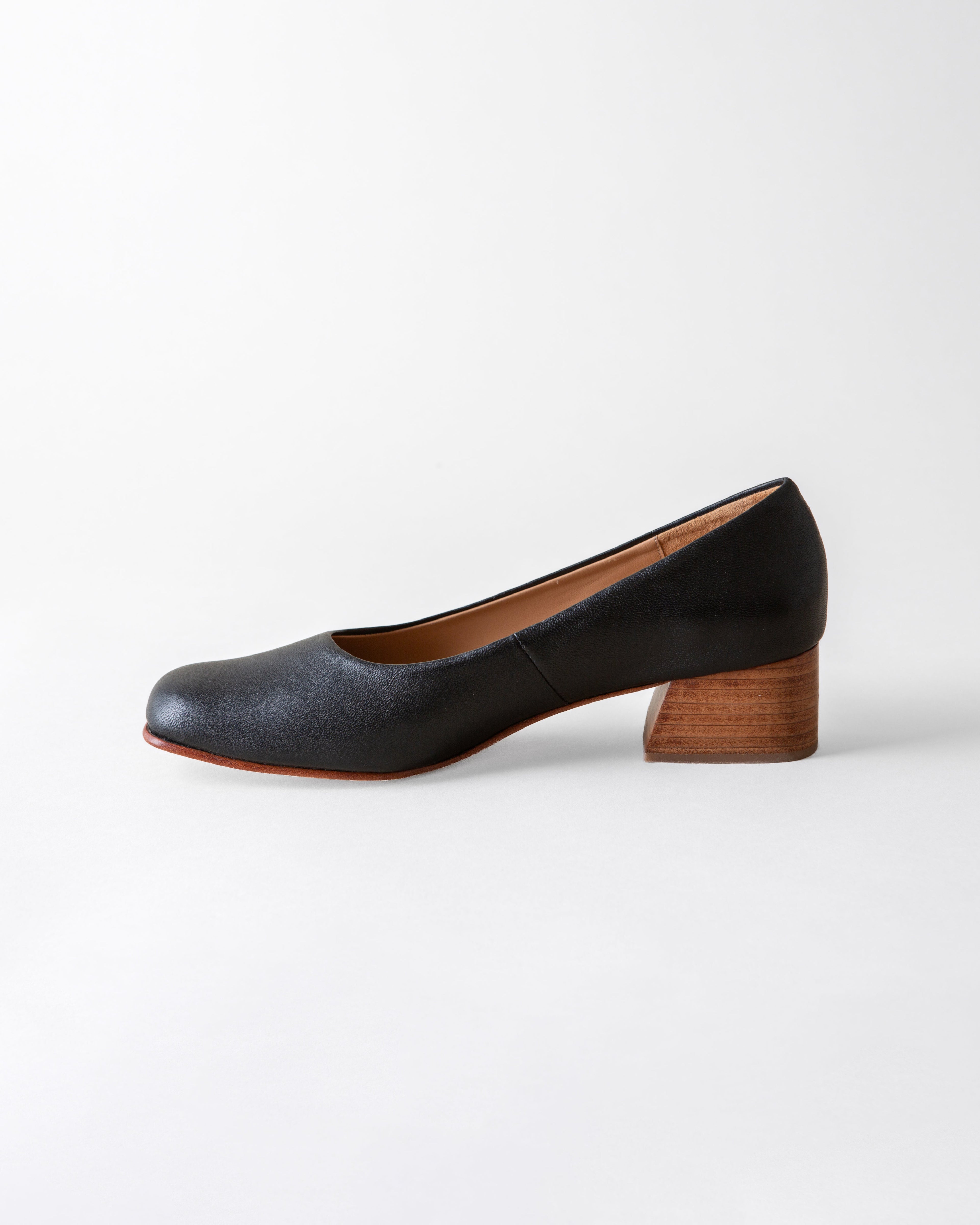 LUISA LOW HEEL COAL NAPPA
