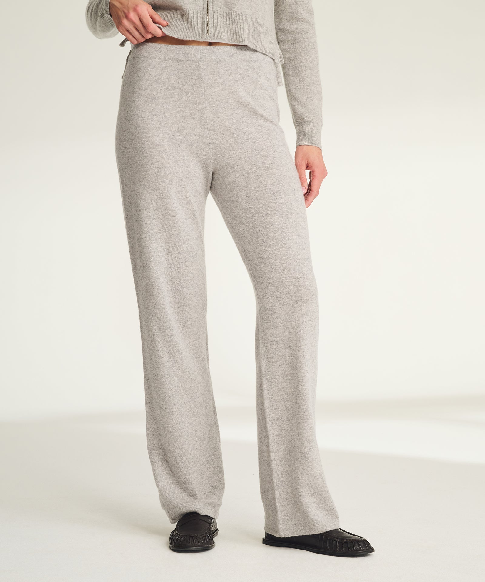 Signature Cashmere Straight Leg Pant